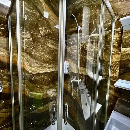 Apartment Premium Shengjin